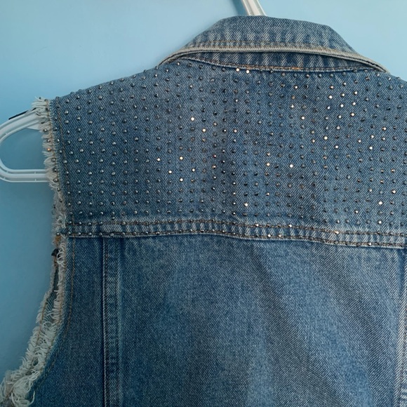 New Jean vest with rhinestones - Picture 7 of 9
